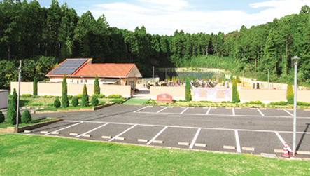 千葉県佐倉市の霊園「メモリアルスクエア佐倉」は大型駐車場を完備